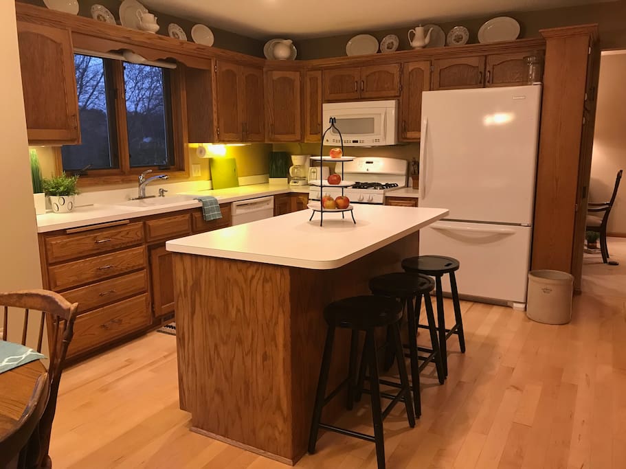 Spacious, Fully-appointed Kitchen