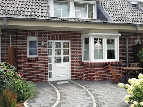 Haus am Volkspark for business and leisure