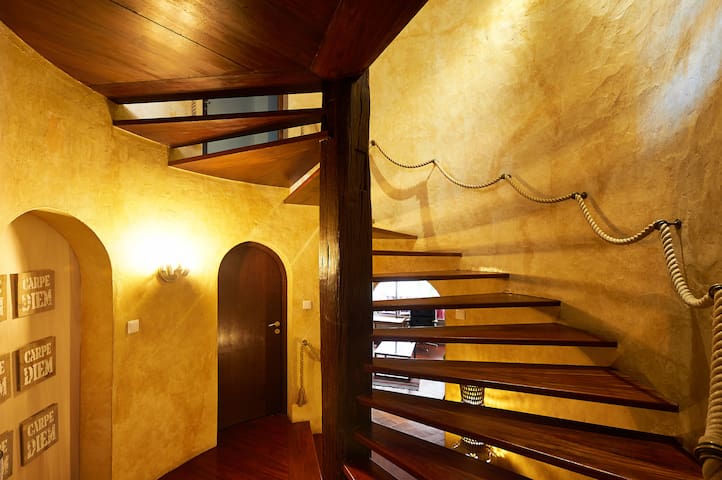 The Ocean Soul, Cascais Sensations