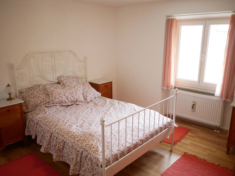 Schlafzimmer 2 - Doppelbett