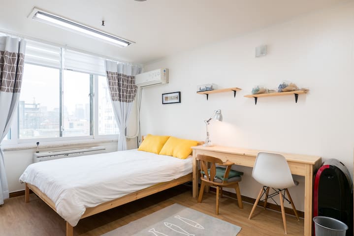 Center of seoul Gang-nam / City view / 24H guard.