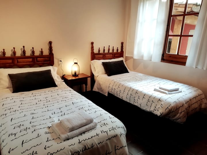 Room 4: Double room located on the ground floor.