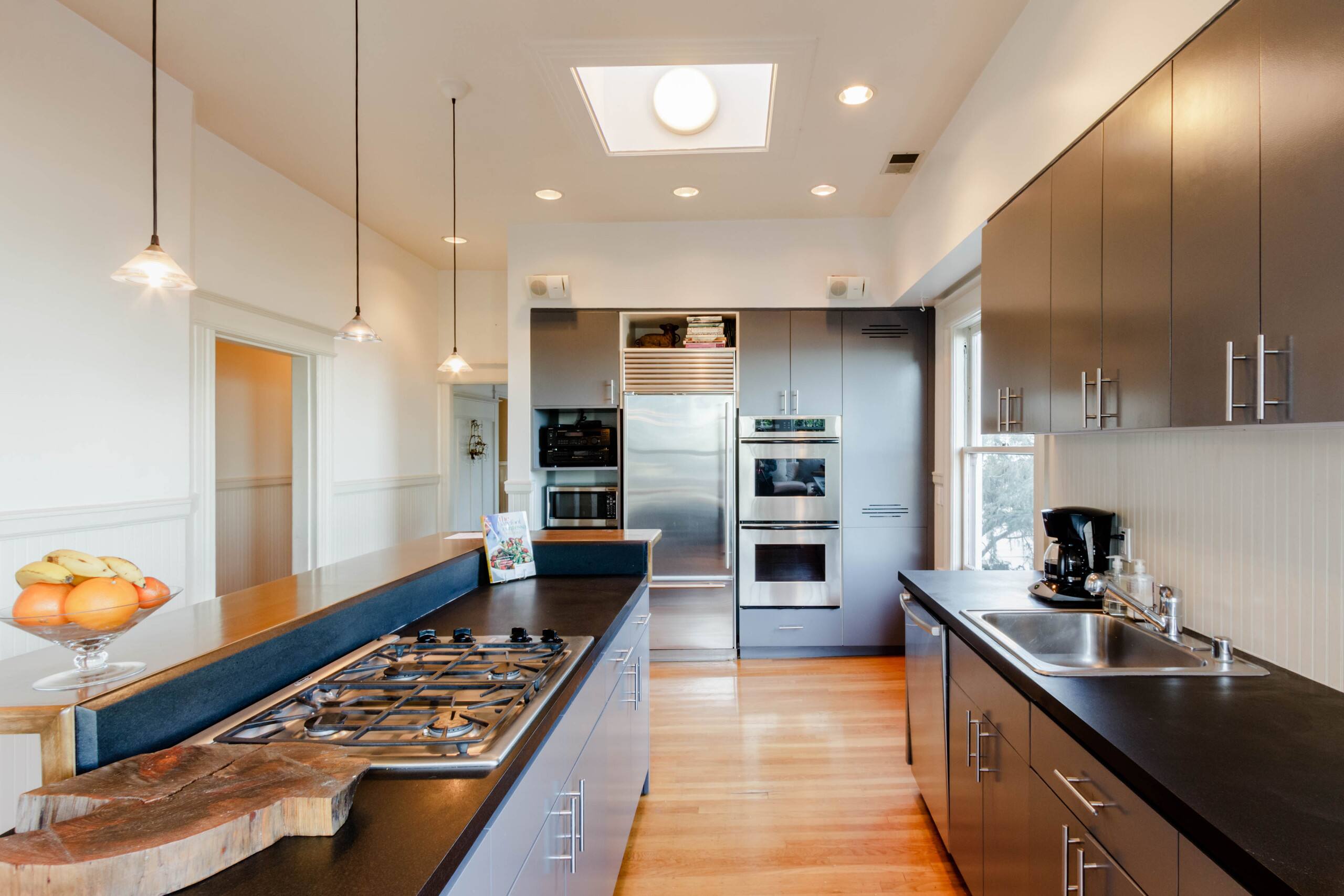 Condo in San Francisco · ★4.93 · 3 bedrooms · 3 beds · 2 baths - Image 7