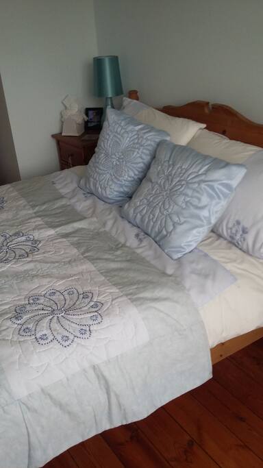The blue & white room