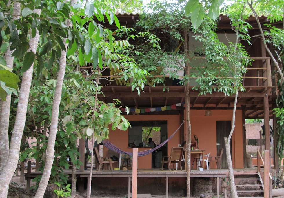 Vista frontal da casa