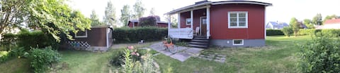 Lingonberry Cottage - close to centre of Ekenäs