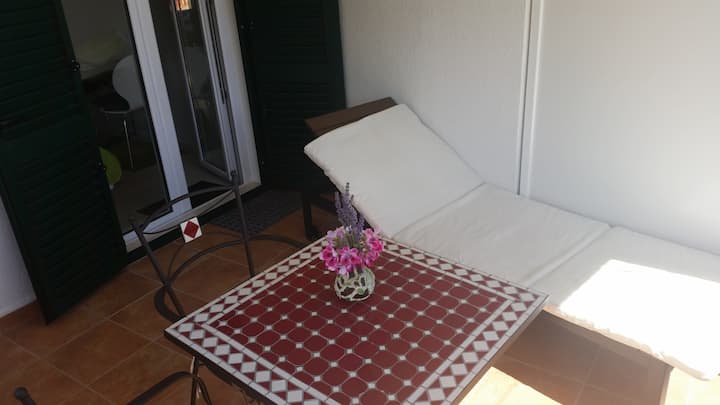 Green Apt (Sea View,terrace, For 2) - Vis