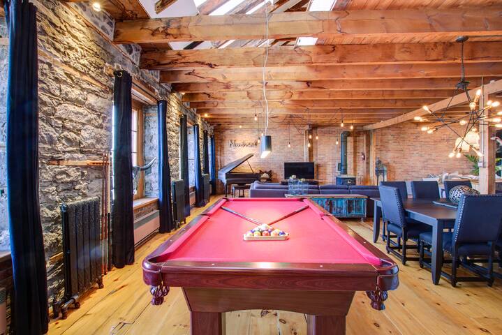 Majestic 2-floor Water View Loft gallery image 4