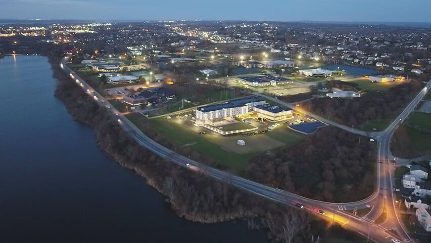 Wyndham Newport Hotel, King Room