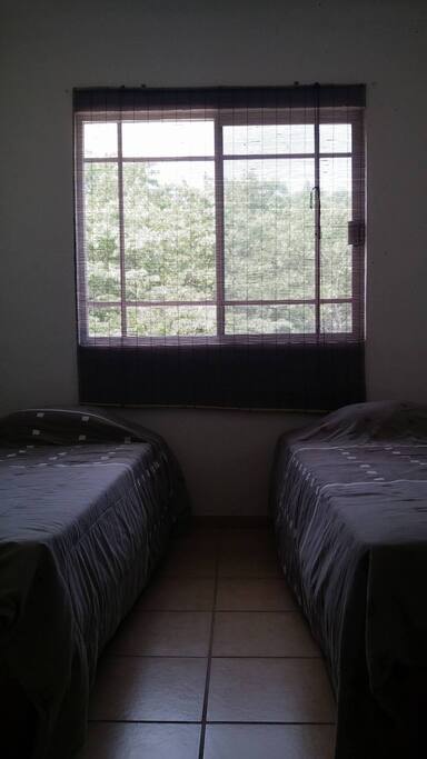 Habitación con dos camas individuales