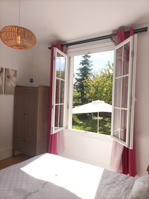 Private room in pavilion with garden.