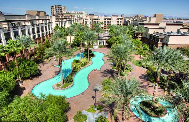 Las Vegas, NV, Blvd, 3 Bedroom Z #2 gallery image 2