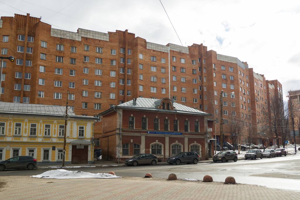Вид дома с улицы