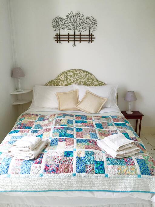 1st Double bedroom