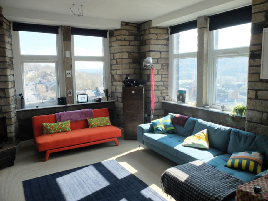Living Area 2
