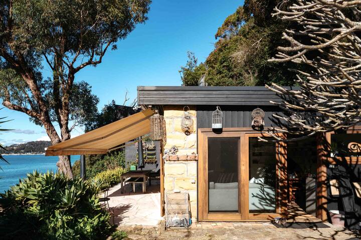 Sandstone Cottage, Great Mackerel Beach gallery image 3