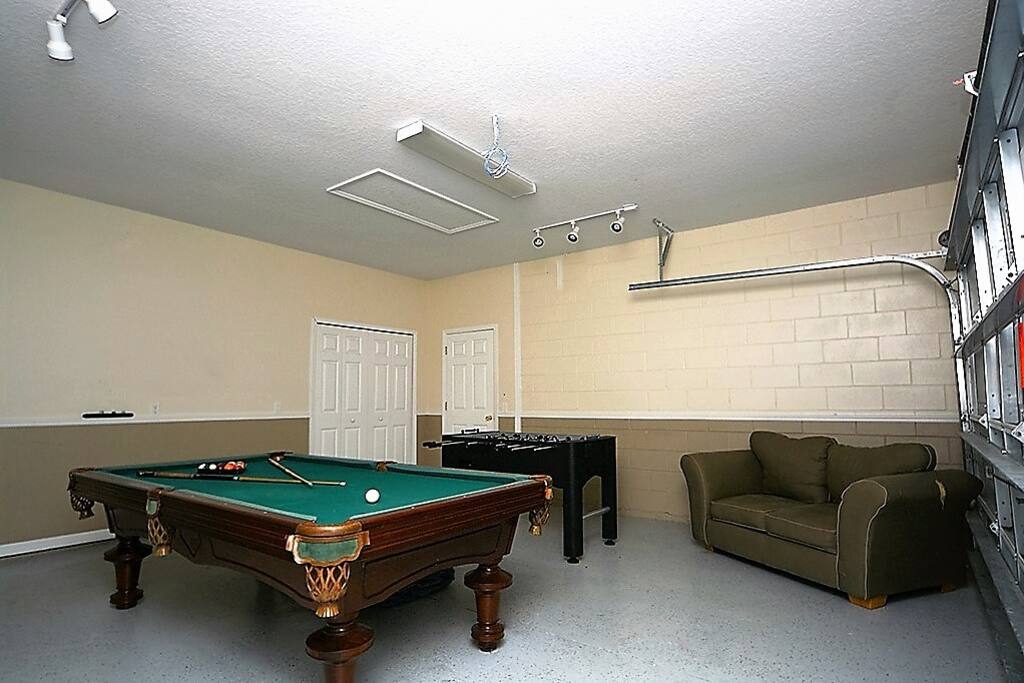 Furniture, Table, Couch, Indoors, Room
