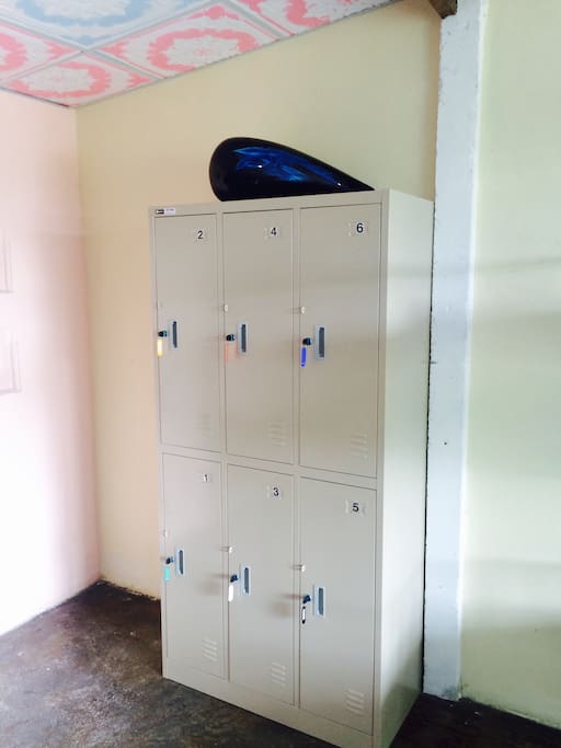 Lockers that can actually fit most backpacks