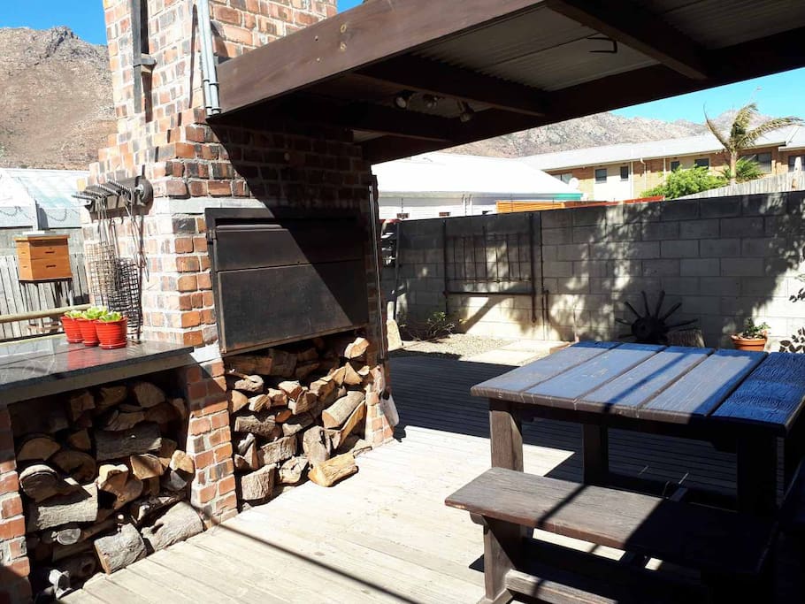 The Cottage - outside barbecue area. First bag of wood is for FREE