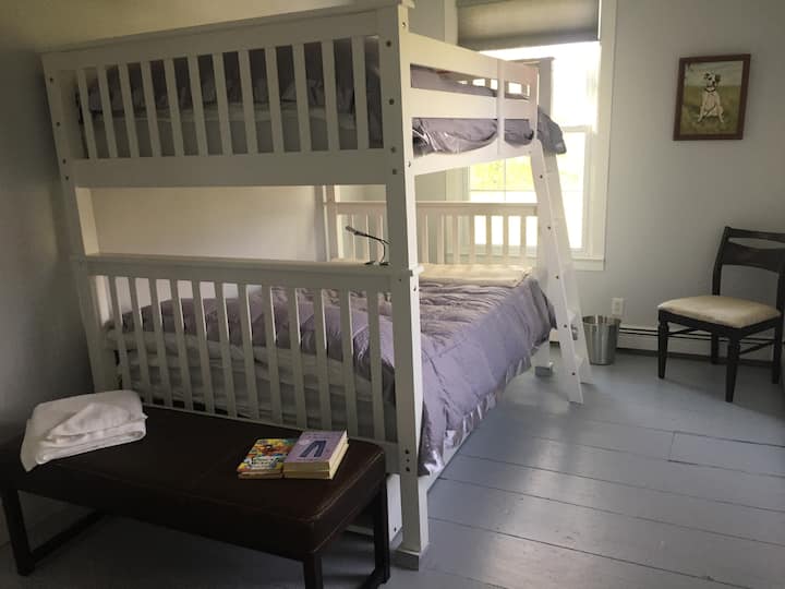 chumba cha ghorofa cha jua