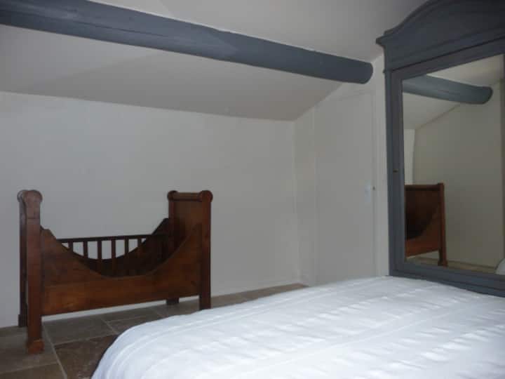 חדר שינה 1 בקומה השנייה