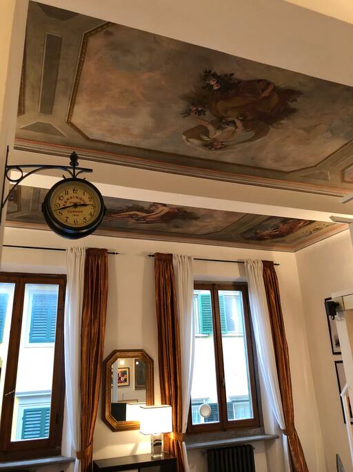 Affreschi sul soffitto