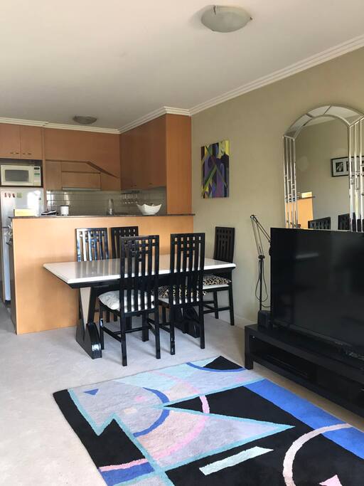 Living room / dining room