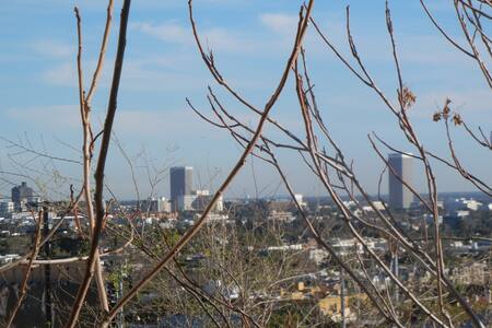West SUNSET STRIP - West Hollywood. Urban Oasis!