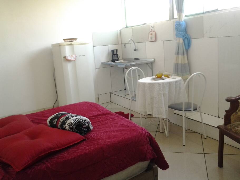 Quarto e cozinha