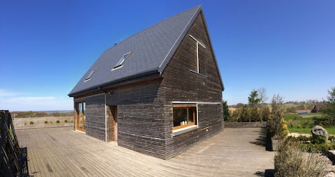 Top Airbnb: House with splendid view: Baltic Sea & lake in Gmina Darłowo