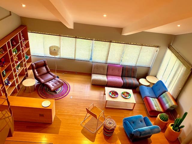 CASA BONITA (6 cuartos / hasta 15 personas)