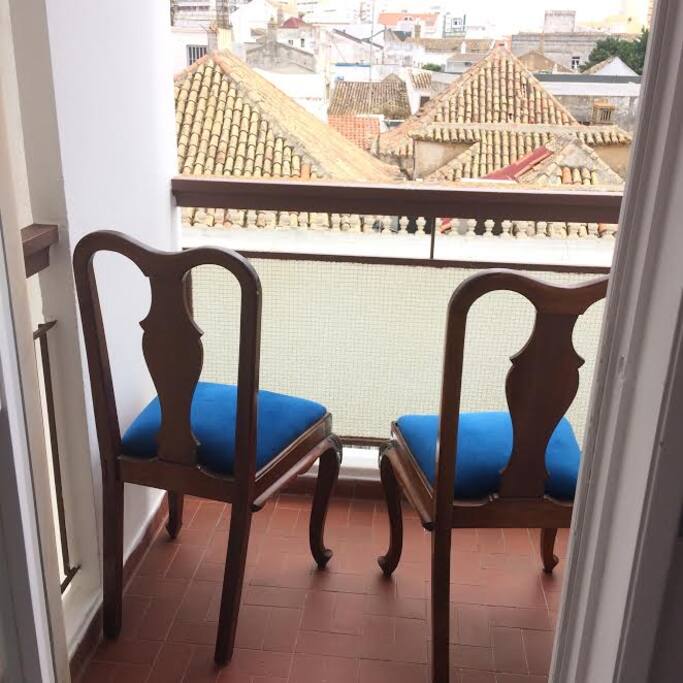 gosy balcony for a drink and talk