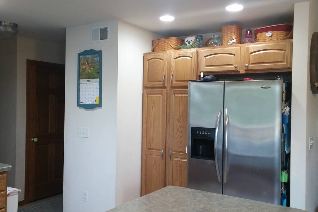 Kitchen & Refridgerator