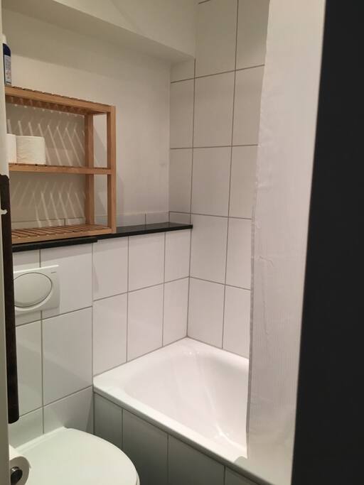 Badezimmer mit Wanne