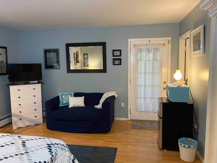 Studio In Stony Brook - Long Island, NY
