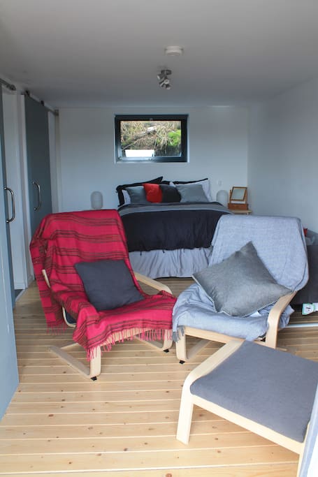 Double Bedroom/living space