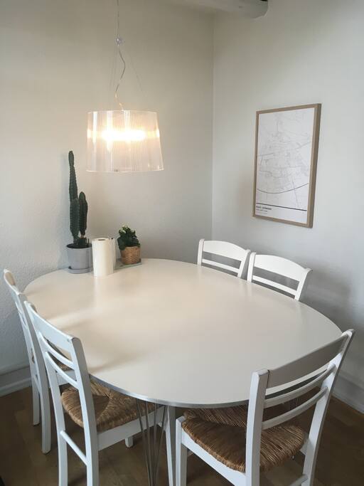 Dining place with table and chairs