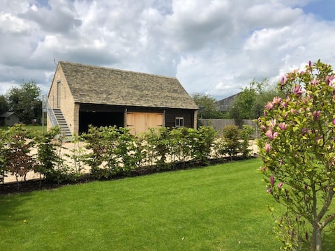 The Guest Cottage at Priory Barn, Alvescot