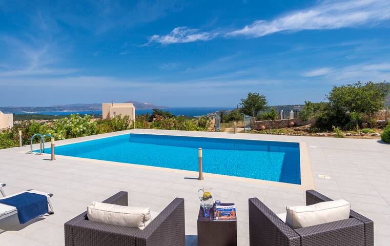 VILLA LEFKI FOR UP TO 8 PERSONS gallery image 3