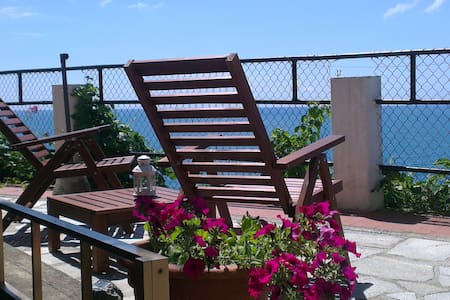 Acla Apartments a picco sul mare