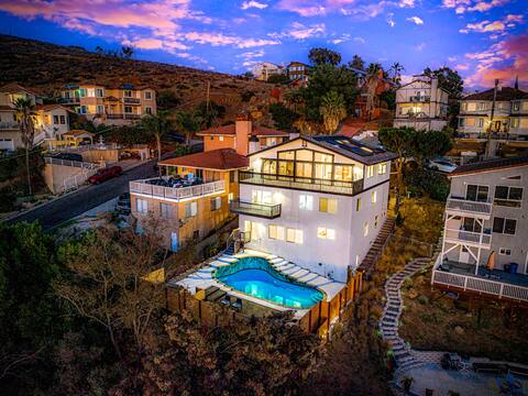 San Diego Oasis pool house on the hills 3,500 sqft