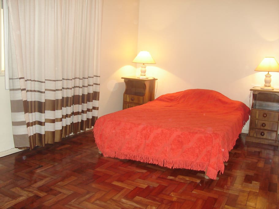 Dormitorio principal amplio