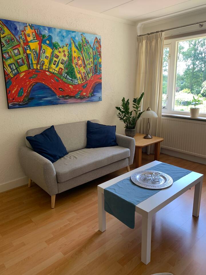 Mooie Bovenverdieping, Gelegen In Het Buitengebied - Enschede