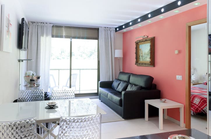 Cerca del centro de Andorra 3 Km ,WIFI y Parking