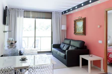 Cerca del centro de Andorra 3 Km ,WIFI y Parking