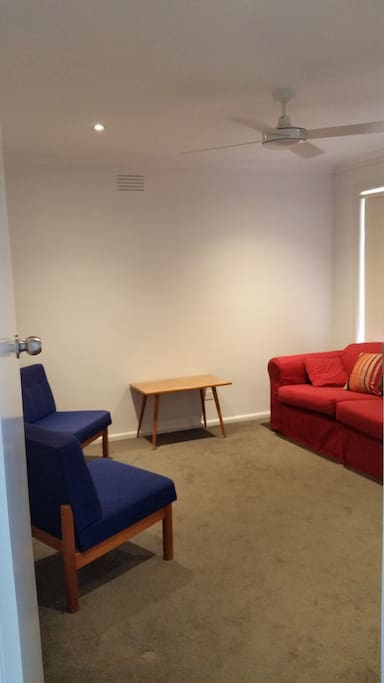 Access to the second lounge