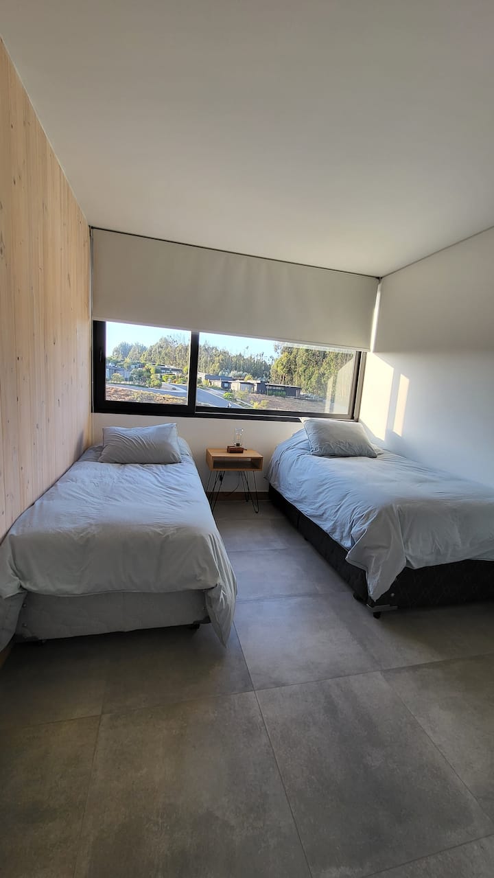 one of the beds is nest type, can sleep 3 people in this bedroom