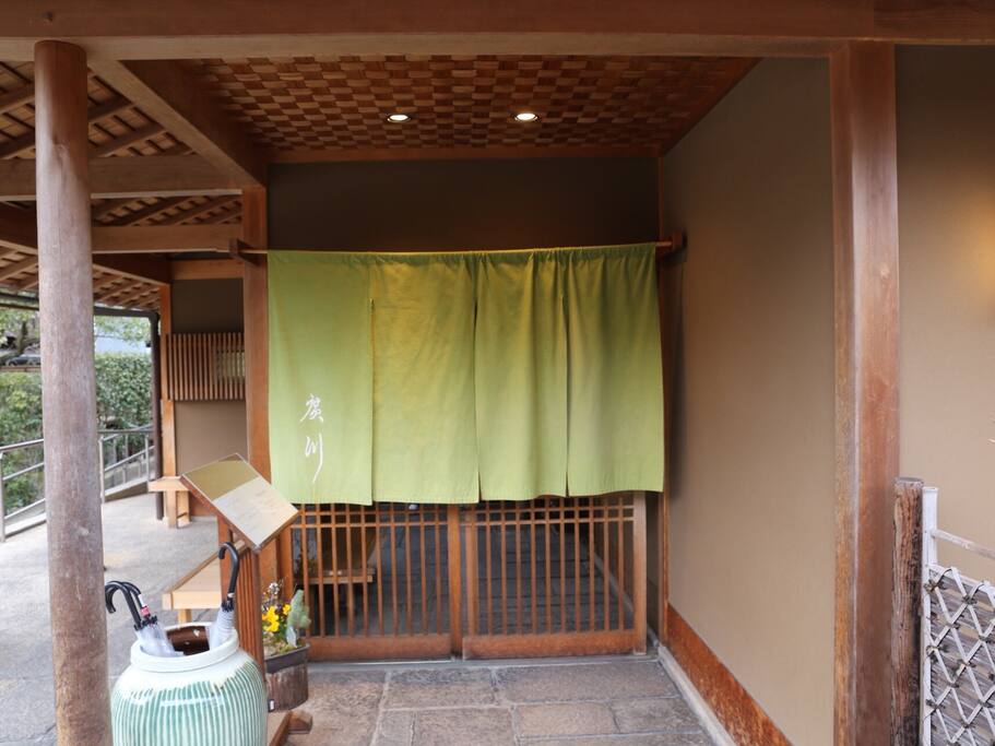 岚山古街里的米其林一星鳗鱼饭 京都旅游攻略 尽在airbnb爱彼迎 岚山古街里的米其林一星鳗鱼饭 京都旅游攻略 尽在airbnb爱彼迎