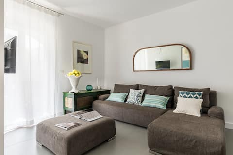 Annuncio Airbnb popolare: La Matrangela Villa Boutique in Taormina - La Corte a Taormina