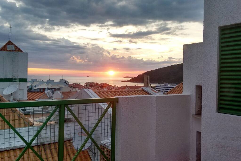 Vista da sacada - Lindo nascer do sol